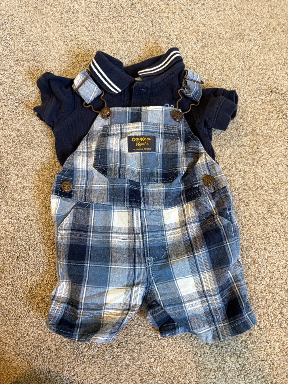 Oshkosh 6m outfit short overalls with T-shirt blue plaid collared